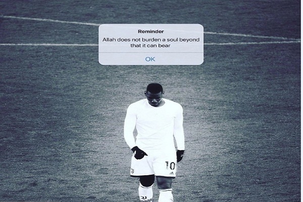 پاسخ قرآنی فوتبالیست فرانسوی به هواداران پاسخ قرآنی فوتبالیست فرانسوی به هواداران