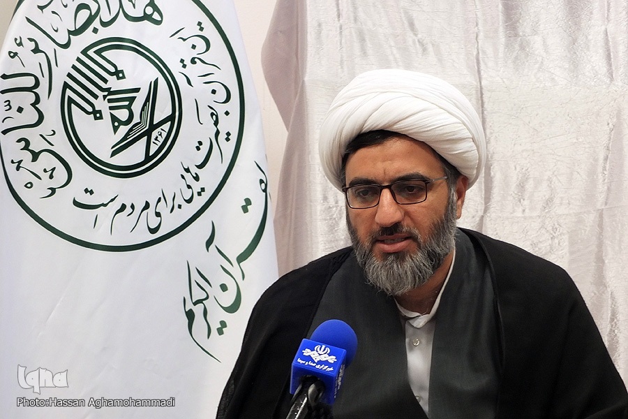 حال جامعه با برگزاری جلسات قرآنی بهتر می‌شود