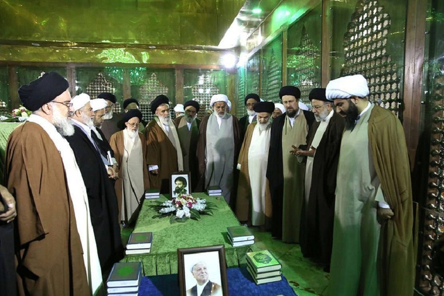 تجدید میثاق اعضای مجلس خبرگان رهبری با آرمانهای امام(ره) تجدید میثاق اعضای مجلس خبرگان رهبری با آرمانهای امام(ره)