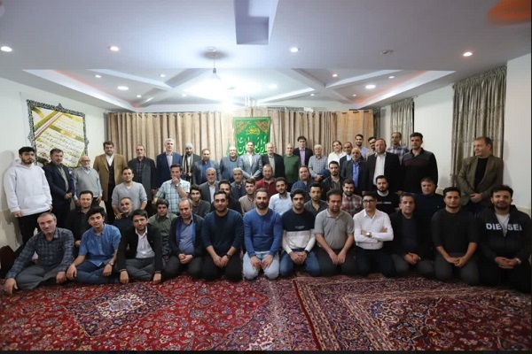 جلسه آموزش قرآن «اصغر خانوردیلو» +عکس