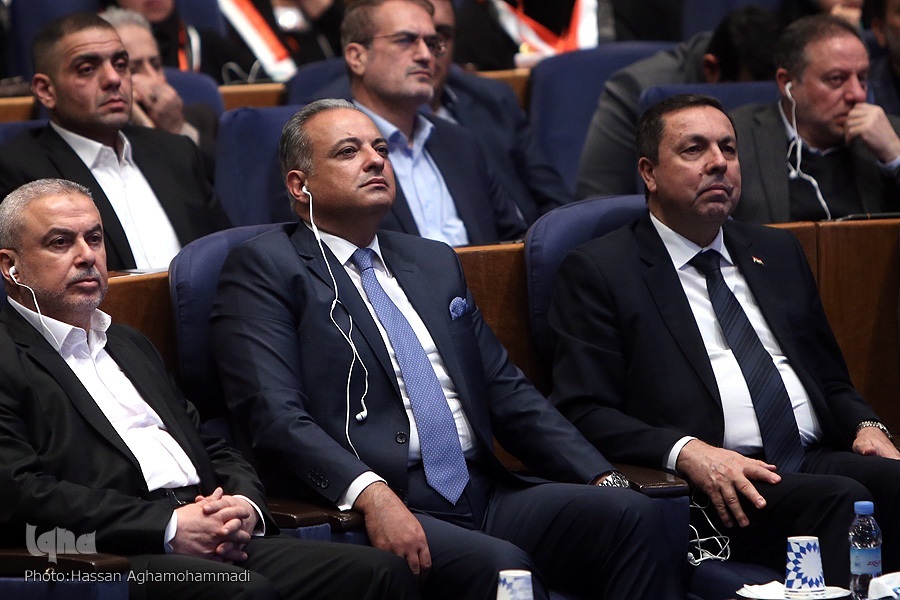 نفر اول از چپ، اسماعیل رضوان، عضو ارشد جنبش مقاومت اسلامی فلسطین(حماس) نفر اول از چپ، اسماعیل رضوان، عضو ارشد جنبش مقاومت اسلامی فلسطین(حماس)