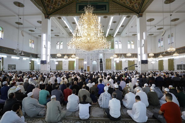 اقامه نماز عید فطر در دمشق با حضور بشار اسد