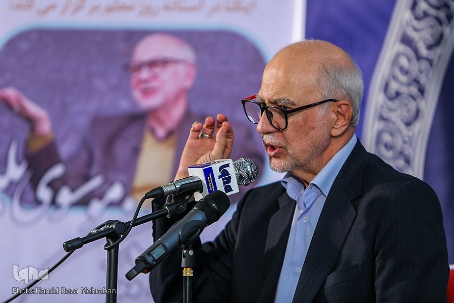 سیدمحسن موسوی بلده پیشکسوت قرآنی کشور سیدمحسن موسوی بلده پیشکسوت قرآنی کشور