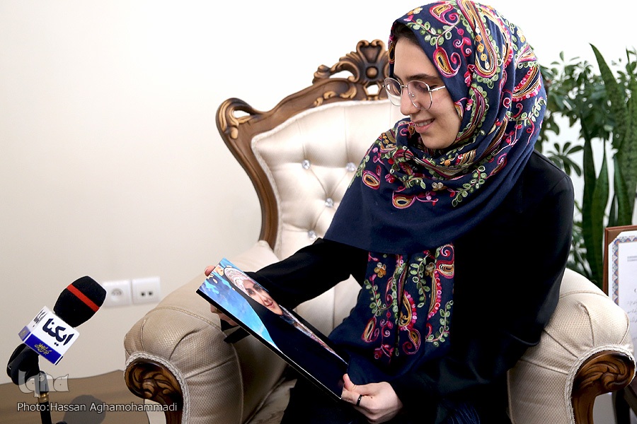 نرگس کریمی نرگس کریمی