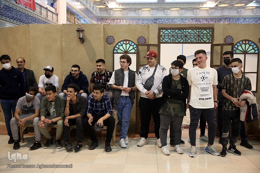 ستارههای زمینی در نمایشگاه قرآن گذری بر خاطرات شیرین جلسات خانگی قرآن/ ستارههای زمینی در نمایشگاه قرآن