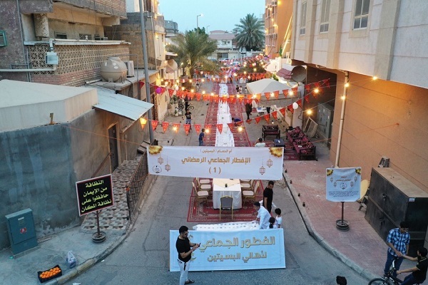 برپایی اولین سفره افطار عمومی شیعیان عربستان پس از کرونا برپایی اولین سفره افطار عمومی شیعیان عربستان پس از کرونا