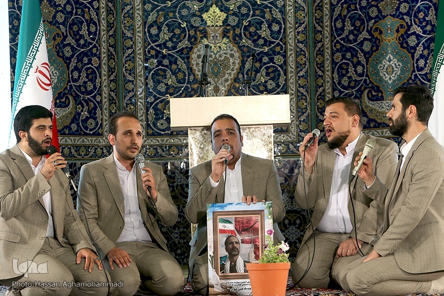 برترینهای جشنواره آوای نور در نمایشگاه قرآن تجلیل شدند + عکس برترینهای جشنواره آوای نور در نمایشگاه قرآن تجلیل شدند + عکس