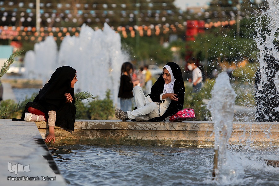 فرشته&zwnj;ای در خانه + فیلم و عکس