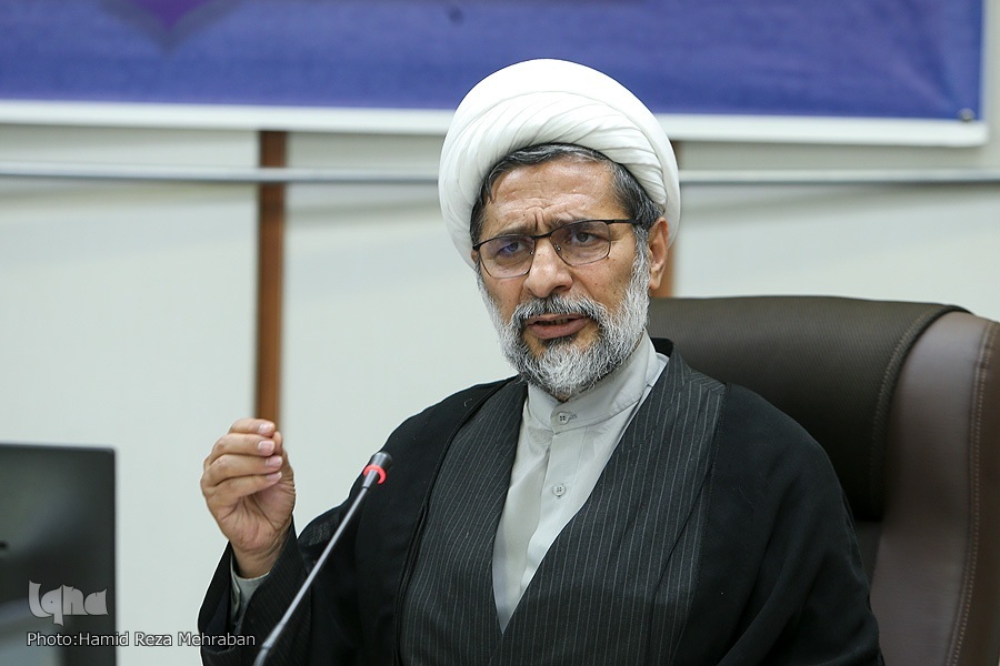 تشکیل 2 کارگروه برای بررسی تفصیلی برنامههای قرآنی 1400 و 1401 تشکیل 2 کارگروه برای بررسی تفصیلی برنامههای قرآنی 1400 و 1401