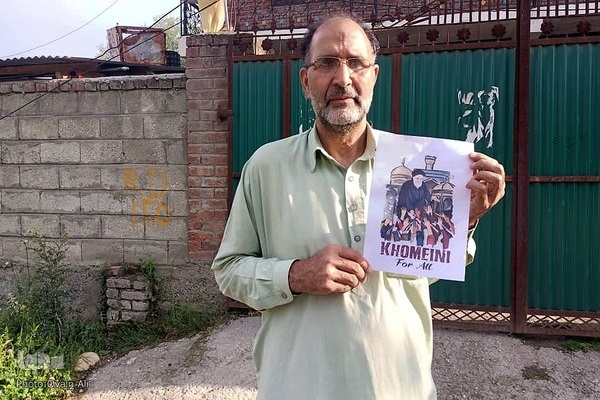 عکس | کمپین کشمیری&zwnj;ها در گرامیداشت یاد و خاطره امام راحل (ره)