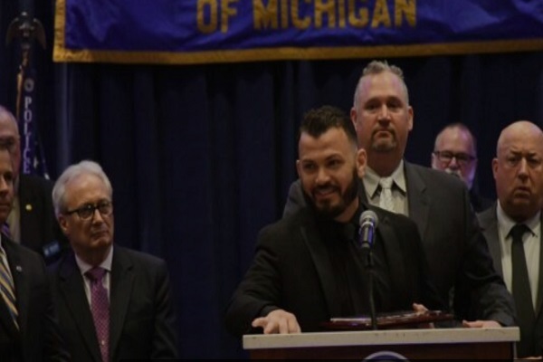 افسر مسلمان برترین پلیس آمریکا شد