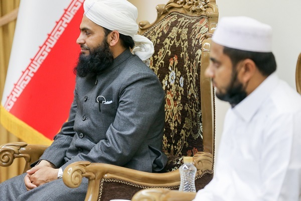 تمدن نوین اسلامی تنها از طریق وحدت امت اسلامی تحقق مییابد تمدن نوین اسلامی تنها از طریق وحدت امت اسلامی تحقق مییابد