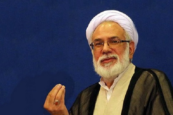 خواندن &laquo;الهی&zwnj;نامه&zwnj;&raquo;ها را وارد فرهنگ عمومی کنیم