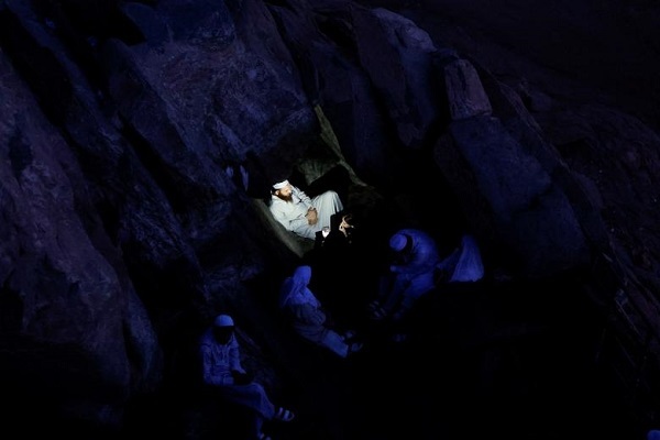 زائران صعود کرده به جبل النور 