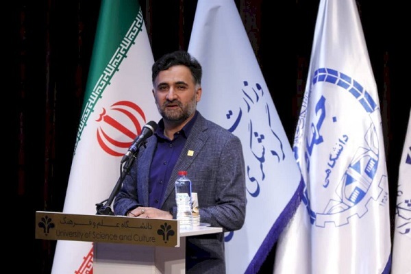 روحالله دهقانی فیروزآبادی روحالله دهقانی فیروزآبادی