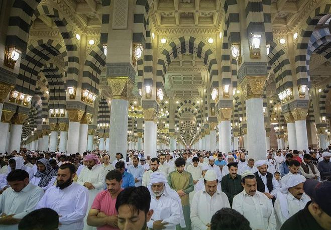 از رمی جمرات در منا تا نماز عید قربان در حرمین و زائرانی که امروز حاجی میشوند + عکس از رمی جمرات در منا تا نماز عید قربان در حرمین و زائرانی که امروز حاجی میشوند + عکس