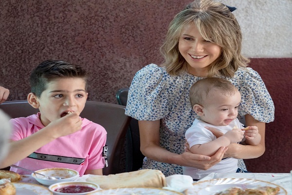 /ارسال/بازدید همسر بشار اسد از یتیم خانه جامعه خیریه اسلامی در حلب /ارسال/بازدید همسر بشار اسد از یتیم خانه جامعه خیریه اسلامی در حلب