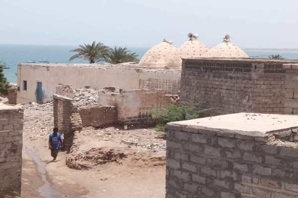 تخریب بخش زیادی از مسجد 700 ساله در یمن تخریب بخش زیادی از مسجد 700 ساله در یمن