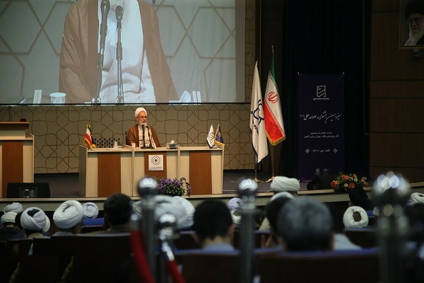 آیتالله علیرضا اعرافی، مدیرحوزههای علمیه آیتالله علیرضا اعرافی، مدیرحوزههای علمیه