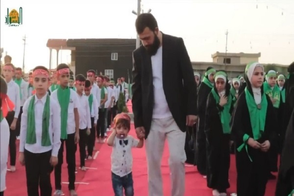 اجرای سرود سلام فرمانده در کرکوک عراق اجرای سرود سلام فرمانده در کرکوک عراق