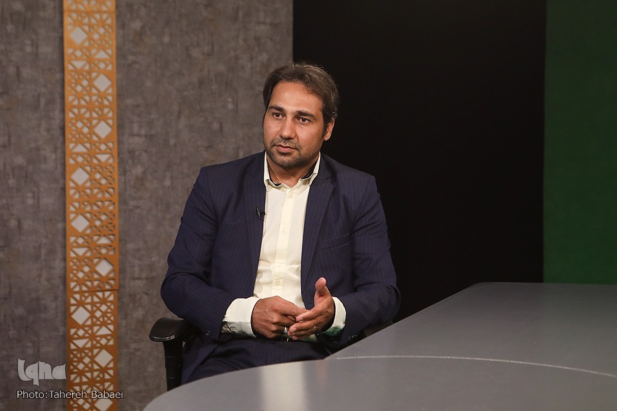 بخش اول کاظمی نیازمند فیلم /////در کاربردیسازی قرآن کمکاری کردهایم/ خروجی جلسه قرآن تربیت قاری اجتماعی است بخش اول کاظمی نیازمند فیلم /////در کاربردیسازی قرآن کمکاری کردهایم/ خروجی جلسه قرآن تربیت قاری اجتماعی است