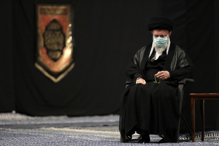 مراسم عزاداری شب شهادت حضرت امام سجاد(ع) با حضور رهبر انقلاب