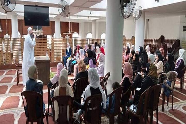 بانوان حافظ قرآن در مسجد علی بن ابی‌طالب لبنان