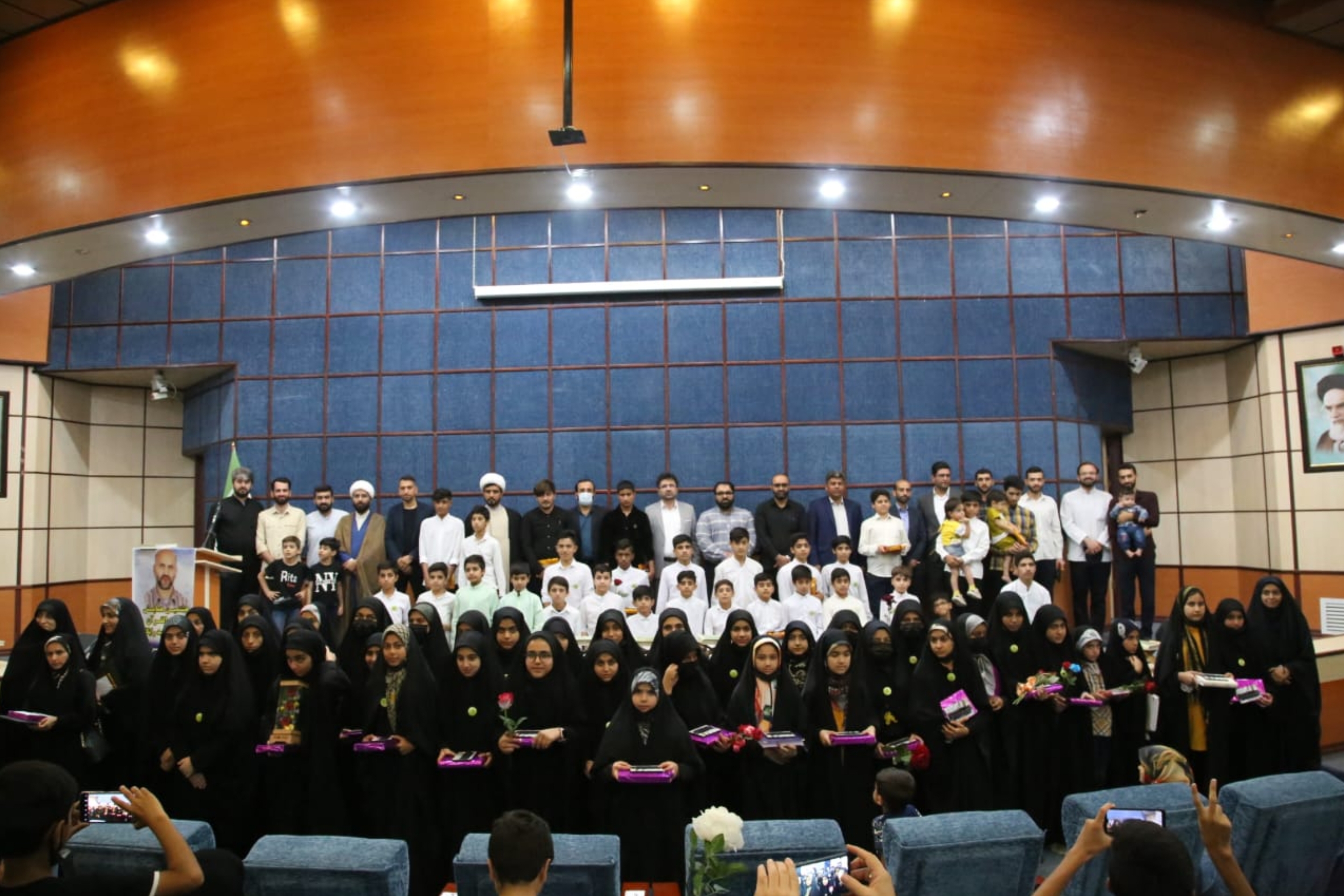 ارسالی///هشتمین همایش خادم‌القرآن «حمید رایگان» برپا شد+عکس