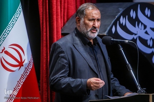 بزرگداشت آیتالله علی صفائی حائری در سوگواره شعر عاشورایی یک پلک کربلا بزرگداشت آیتالله علی صفائی حائری در سوگواره شعر عاشورایی یک پلک کربلا