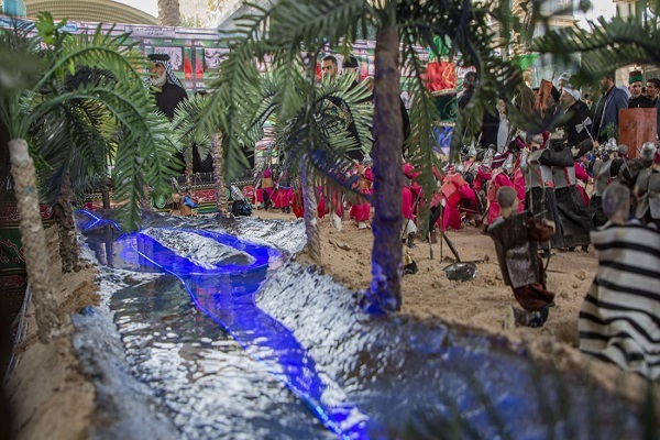 نمایشگاه مجسمه‌ها و عروسک‌های عاشورایی در بین‌الحرمین