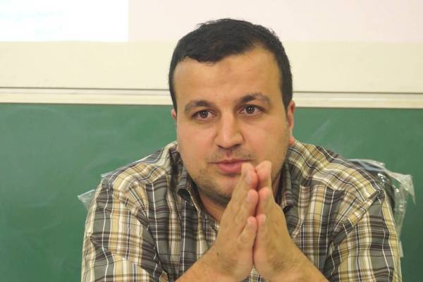 حسین سرآبادانی