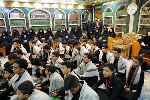 آستان مقدس حسینی از استعدادهای قرآنی تجلیل کرد آستان مقدس حسینی از استعدادهای قرآنی تجلیل کرد