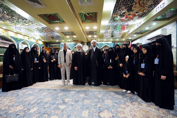 آستان مقدس حسینی از استعدادهای قرآنی تجلیل کرد آستان مقدس حسینی از استعدادهای قرآنی تجلیل کرد