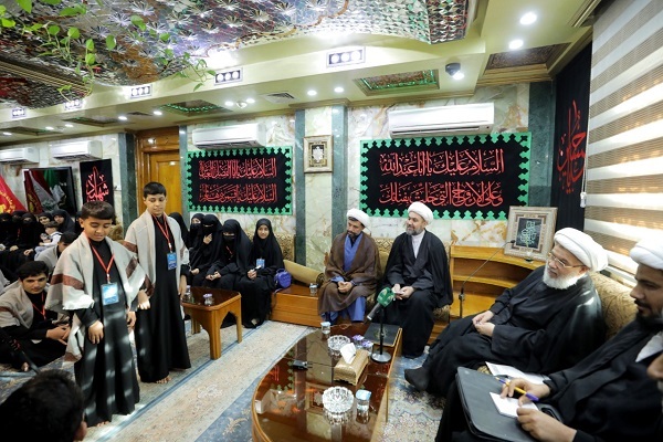 آستان مقدس حسینی از استعدادهای قرآنی تجلیل کرد آستان مقدس حسینی از استعدادهای قرآنی تجلیل کرد