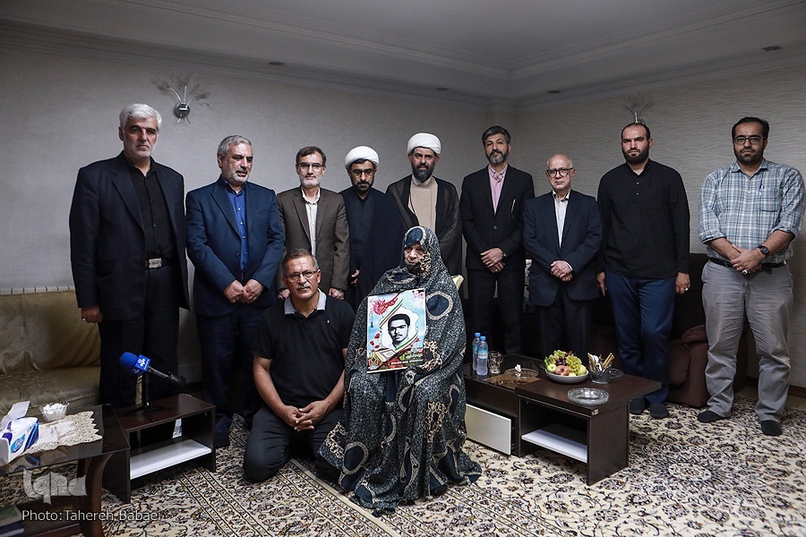 درددل‌های خانواده شهید قرآنی / برادرم اگر امروز زنده بود دق می‌کرد