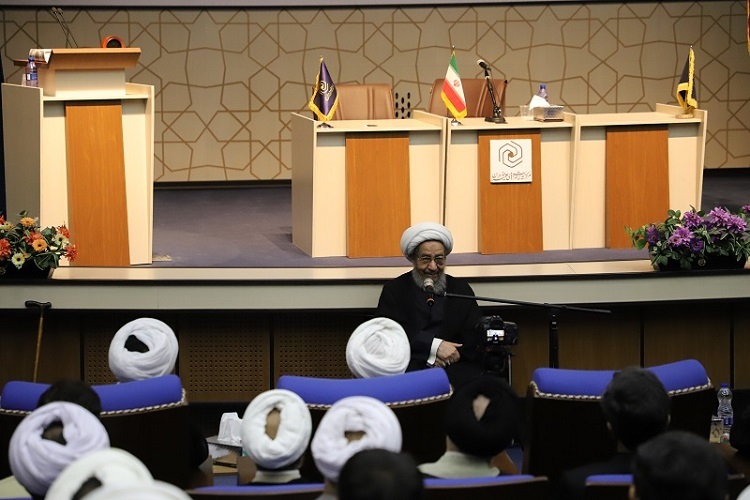 حجت‌الاسلام فاضل مدیر حوزه‌ خواهران شد