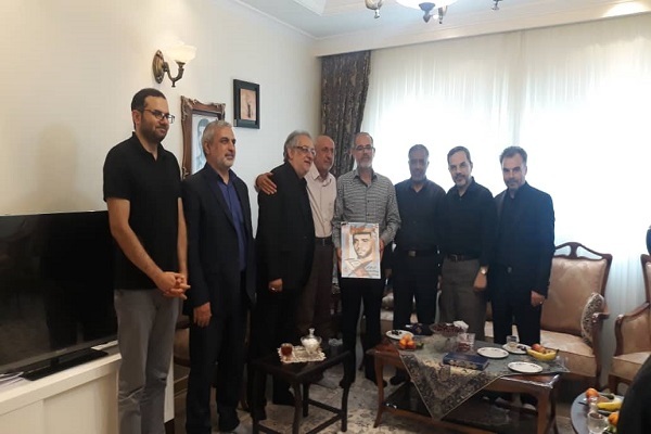 دیدار جامعه قرآنی با خانواده شهید روح‌الله محمدصالحی
