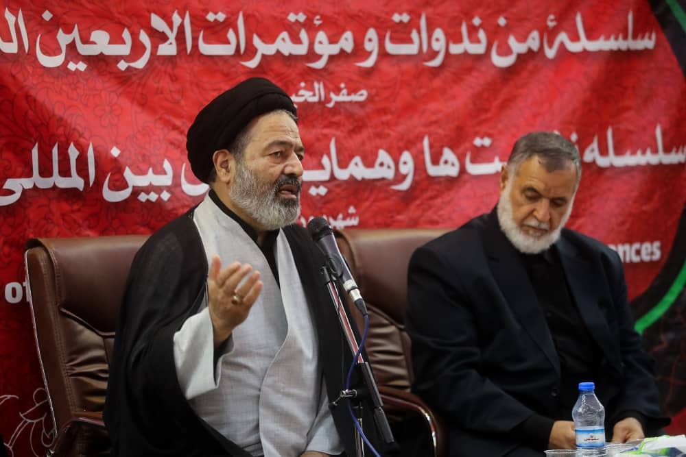 روشنگری و تبیین سیره عملی ائمه(ع) بوده است