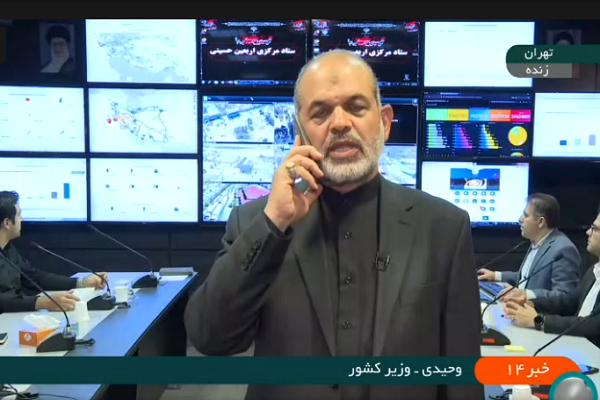 تردد روان در مرزهای ششگانه/ زائران با وسایل نقلیه ایرانی باز میگردند تردد روان در مرزهای ششگانه/ زائران با وسایل نقلیه ایرانی باز میگردند