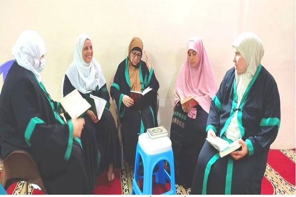 آغاز محافل قرآنی با ریاست بانوان حافظ قرآن در چند استان مصر آغاز محافل قرآنی با ریاست بانوان حافظ قرآن در چند استان مصر