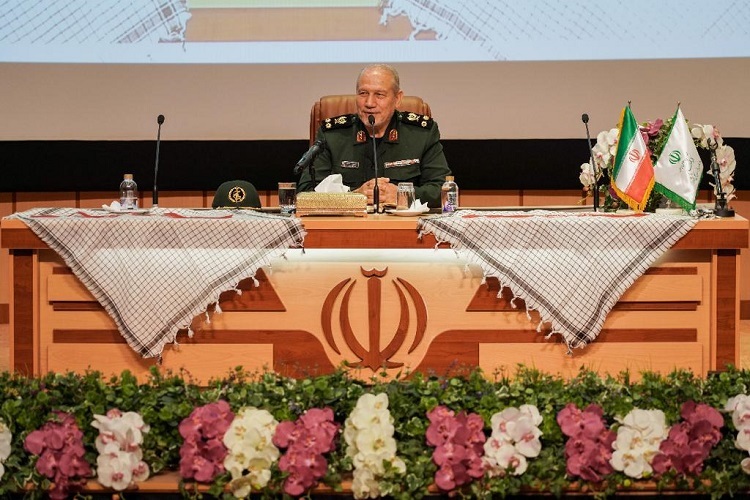 سردار سرلشكر یحیی صفوي، دستيار و مشاور عالي فرمانده معظم كل قوا