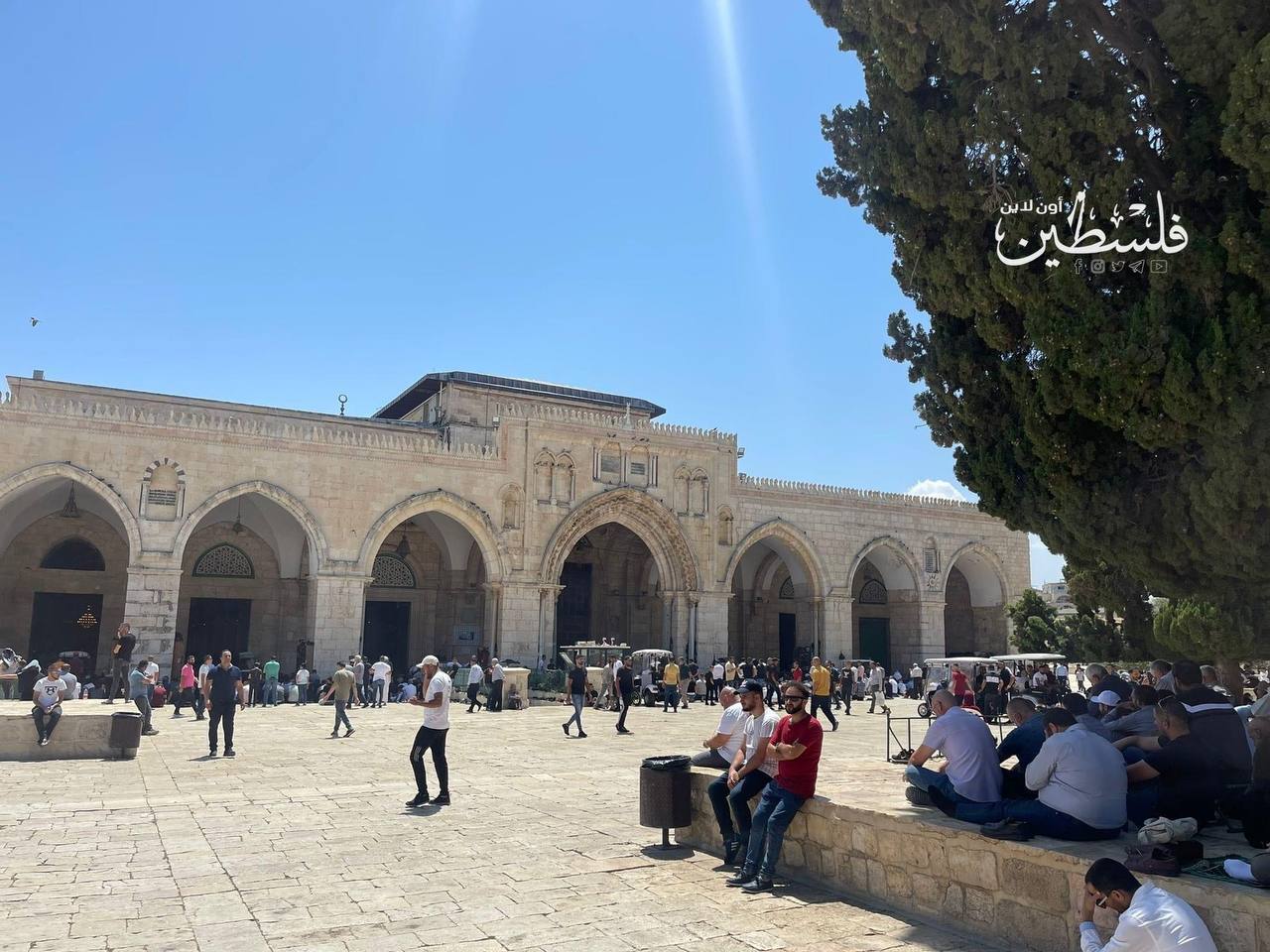 مشارکت 50 هزار نفری فلسطینیان در نماز جمعه مسجدالاقصی مشارکت 50 هزار نفری فلسطینیان در نماز جمعه مسجدالاقصی