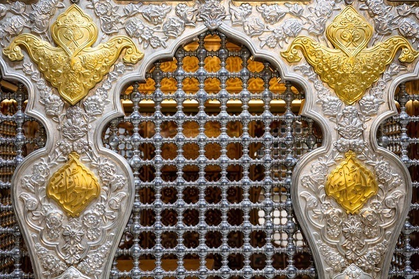 ضریح جدید حرم حضرت زینب (س) رونمایی می‌شود