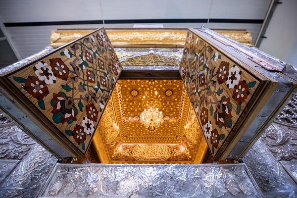 ضریح جدید حرم حضرت زینب (س) رونمایی می‌شود