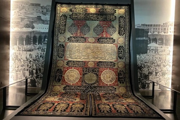 نمایش قرآنهای نادر در موزه اسلامی قطر نمایش قرآنهای نادر در موزه اسلامی قطر