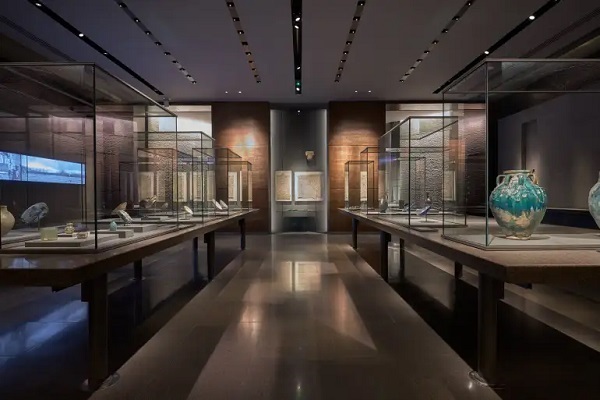 نمایش قرآنهای نادر در موزه اسلامی قطر نمایش قرآنهای نادر در موزه اسلامی قطر