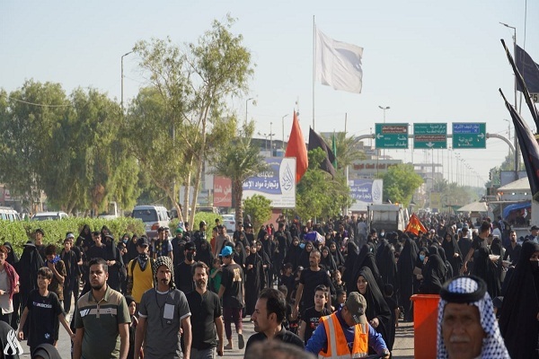 عزاداران راهی نجف برای گرامیداشت سالروز رحلت پیامبر(ص) عزاداران راهی نجف برای گرامیداشت سالروز رحلت پیامبر(ص)