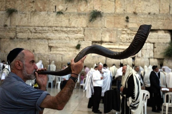 دعوت به عملیات استشهادی و اعتکاف برای مقابله با یورش صهیونیستها به مسجد الاقصی/اماده دعوت به عملیات استشهادی و اعتکاف برای مقابله با یورش صهیونیستها به مسجد الاقصی/اماده