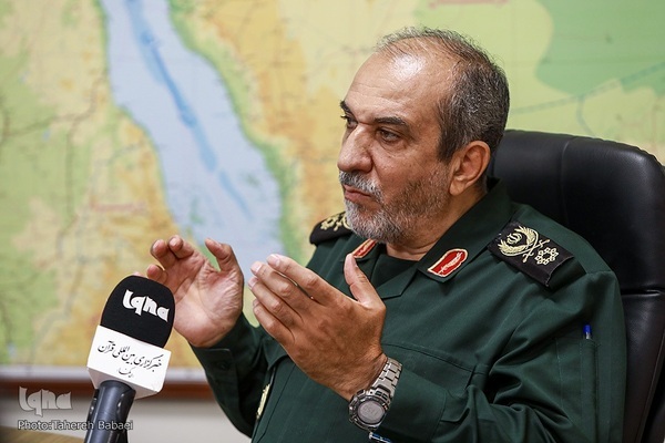 امام(ره) آیه «وَلَا تَحْسَبَنَّ الَّذِينَ قُتِلُوا...» را زنده کرد + فیلم