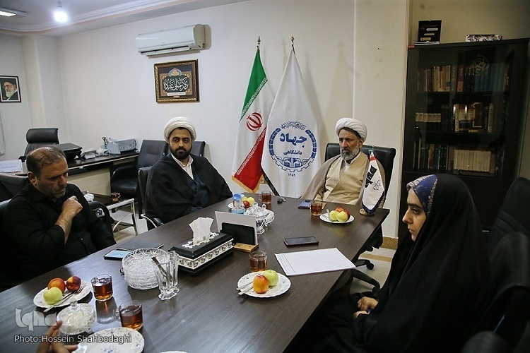 رهدار: حوزه از تحولات دنیا عقب است/ دری: روش کنونی تغییر در متون درسی حوزه اشتباه است